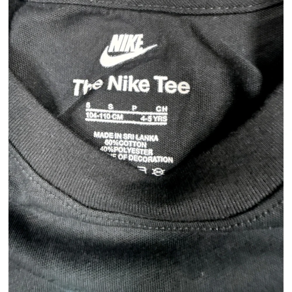 Nike Boys Size 5 Graphic T-Shirt Black Short Sleeve Cartoon Scooter NWT